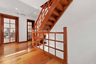 Casa de 5 alcobas en venta en La Magdalena, Bogotá, 960 m² · foto 5 de 15