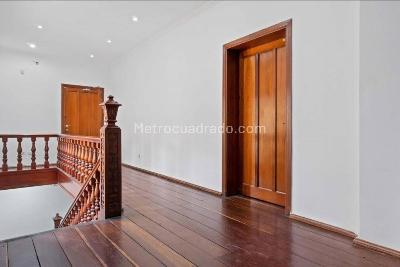 Casa de 5 alcobas en venta en La Magdalena, Bogotá, 960 m² · foto 6 de 15