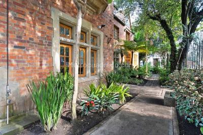 Casa de 5 alcobas en venta en La Magdalena, Bogotá, 960 m² · foto 15 de 15