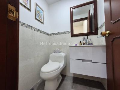 Casa de 1 alcoba en venta en Polo Club, Bogotá, 440 m² · foto 7 de 16