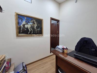 Casa de 1 alcoba en venta en Polo Club, Bogotá, 440 m² · foto 10 de 16