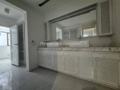 Apartamento en venta en Chico Norte, Bogotá · foto 10 de 17