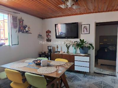Casa de 5 alcobas en venta en Salitre Suba, Bogotá, 86 m² · foto 6 de 9