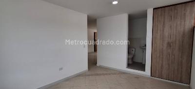 Casa de 5 alcobas en venta en La Portada, La Calera, 657 m² · foto 3 de 20