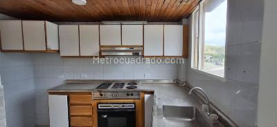 Casa de 5 alcobas en venta en La Portada, La Calera, 657 m² · foto 18 de 20