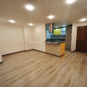 Apartamento en venta en Santa Barbara, Bogotá · foto 3 de 13