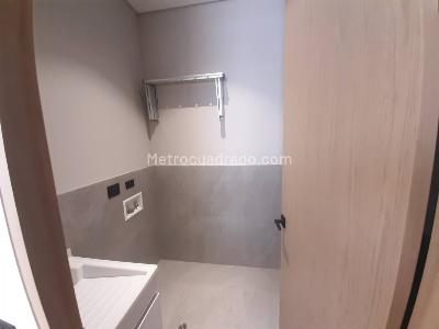 Apartamento de 1 alcoba en arriendo en Chico, Bogotá, 53 m² · foto 4 de 20