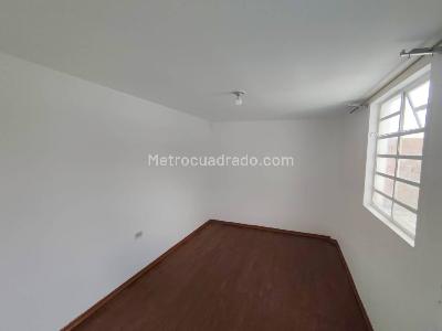 Casa de 5 alcobas en arriendo en El Vergel, Bogotá, 214 m² · foto 5 de 19