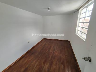 Casa de 5 alcobas en arriendo en El Vergel, Bogotá, 214 m² · foto 6 de 19