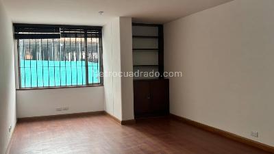 Apartamento en venta en Los Rosales, Bogotá · foto 7 de 18