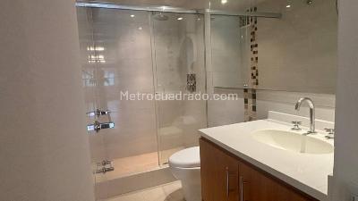 Apartamento en venta en Los Rosales, Bogotá · foto 12 de 18