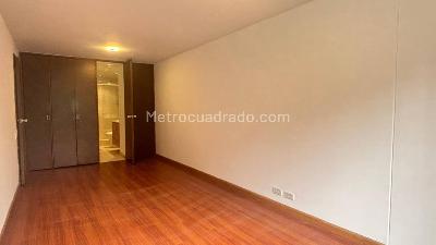 Apartamento en venta en Los Rosales, Bogotá · foto 16 de 18