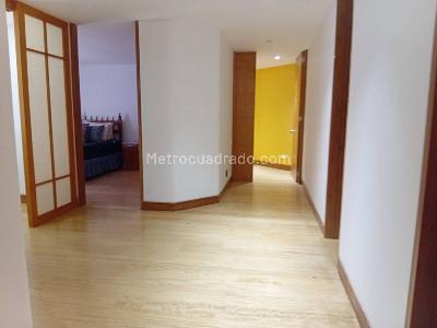 Apartamento de 3 alcobas en venta en Santa Ana, Bogotá, 231 m² · foto 3 de 15
