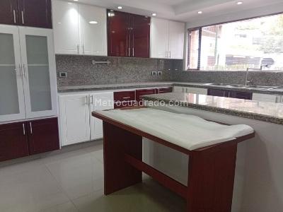 Apartamento de 3 alcobas en venta en Santa Ana, Bogotá, 231 m² · foto 14 de 15