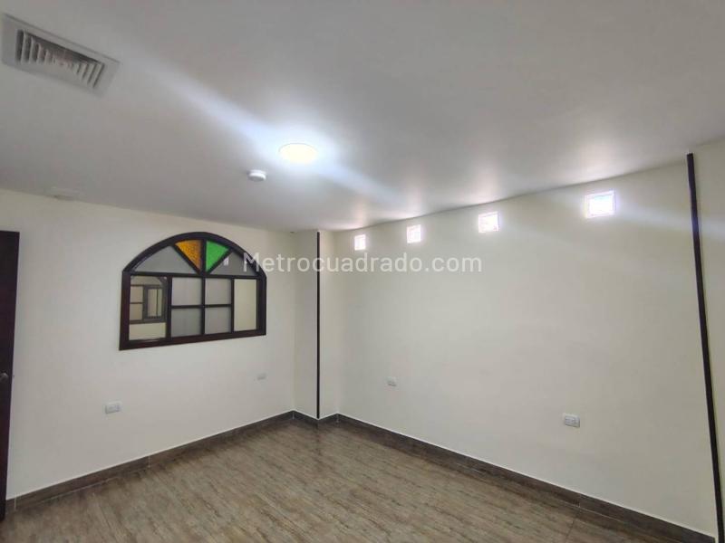 Local Comercial en Arriendo, El Lago, Bogotá D.C. - Vista 5