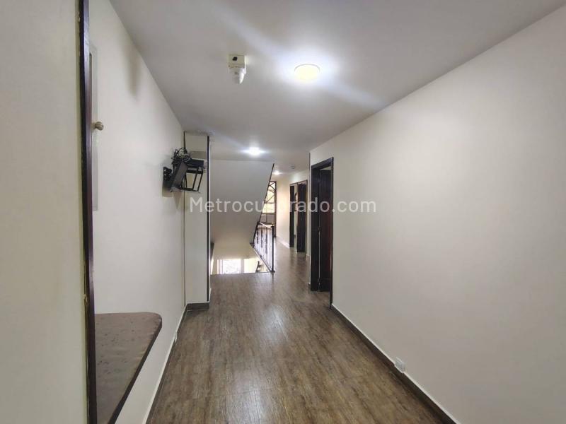 Local Comercial en Arriendo, El Lago, Bogotá D.C. - Más