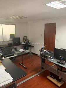 Casa de 5 alcobas en venta en Normandia, Bogotá, 360 m² · foto 5 de 18