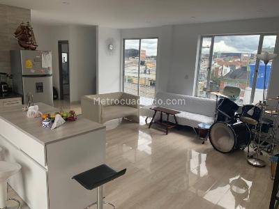 Casa de 5 alcobas en venta en Normandia, Bogotá, 360 m² · foto 12 de 18