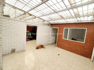 Casa de 5 alcobas en venta en Nueva Marsella I, Bogotá, 160 m² · foto 6 de 7