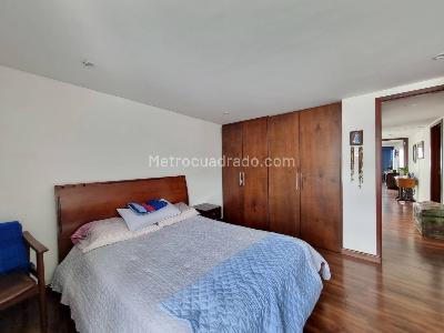 Casa de 5 alcobas en venta en Polo Club, Bogotá, 250 m² · foto 9 de 20