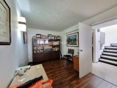 Casa de 5 alcobas en venta en Polo Club, Bogotá, 250 m² · foto 11 de 20