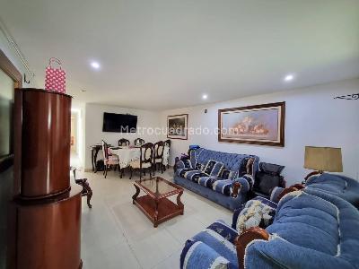 Casa de 5 alcobas en venta en Polo Club, Bogotá, 250 m² · foto 12 de 20