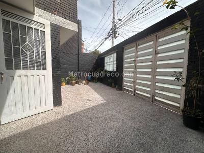 Casa en venta en Alamos, Bogotá · foto 9 de 11