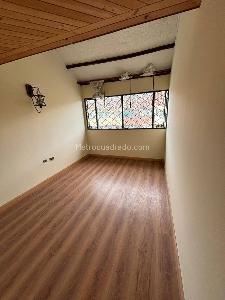 Casa en venta en San Luis, Chía · foto 3 de 15