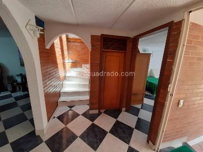 Casa de 5 alcobas en venta en Ciudadela Colsubsidio, Bogotá, 132 m² · foto 2 de 19