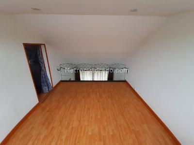Casa de 5 alcobas en venta en Ciudadela Colsubsidio, Bogotá, 132 m² · foto 14 de 19