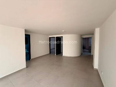 Apartamento de 3 alcobas en venta en El Recuerdo, Bogotá, 116 m² · foto 2 de 14