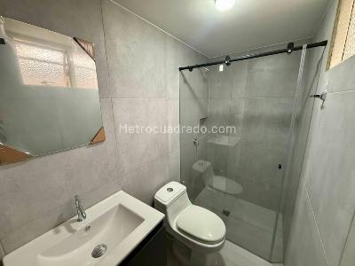 Apartamento de 3 alcobas en venta en El Recuerdo, Bogotá, 116 m² · foto 10 de 14
