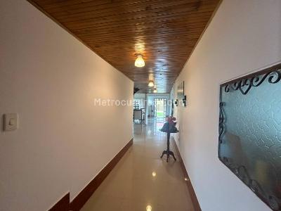 Casa de 3 alcobas en venta en Vereda El Vocan, La Calera, 240 m² · foto 7 de 20