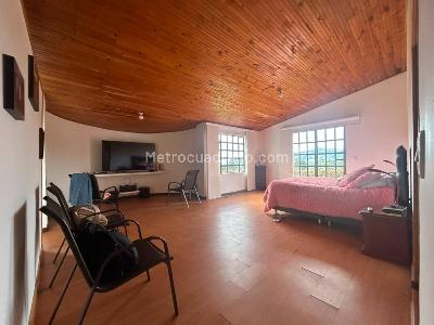 Casa de 3 alcobas en venta en Vereda El Vocan, La Calera, 240 m² · foto 10 de 20