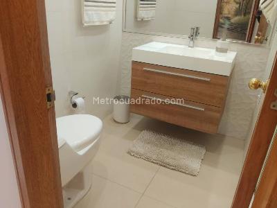 Apartamento de 3 alcobas en arriendo en Calleja Alta, Bogotá, 168 m² · foto 9 de 20