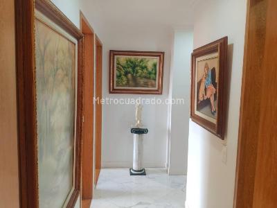 Apartamento de 3 alcobas en arriendo en Calleja Alta, Bogotá, 168 m² · foto 10 de 20