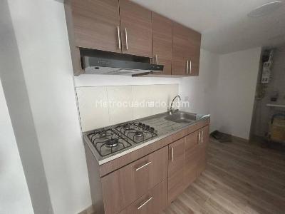 Apartamento de 2 alcobas en arriendo en Suba Centro, Bogotá, 35 m² · foto 4 de 10