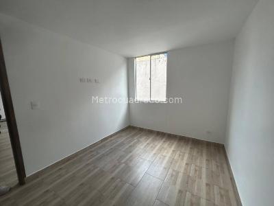 Apartamento de 2 alcobas en arriendo en Suba Centro, Bogotá, 35 m² · foto 8 de 10