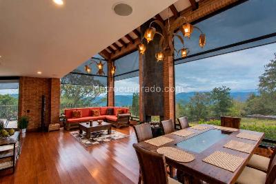 Casa de 5 alcobas en arriendo en Altos De Yerbabuena, Chía, 734 m² · foto 6 de 20