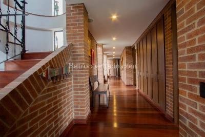Casa de 5 alcobas en arriendo en Altos De Yerbabuena, Chía, 734 m² · foto 11 de 20