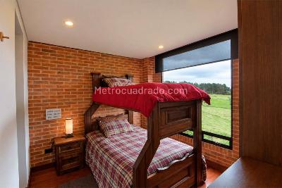Casa de 5 alcobas en arriendo en Altos De Yerbabuena, Chía, 734 m² · foto 16 de 20