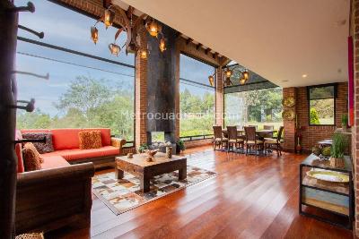 Casa de 5 alcobas en venta en Altos De Yerbabuena, Chía, 734 m² · foto 5 de 20