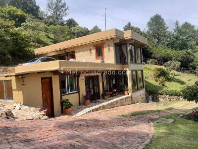 House for rent in Vereda Yerbabuena, Chía