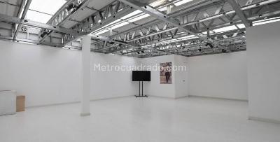 Casa de 5 alcobas en venta en Los Alcazares, Bogotá, 450 m² · foto 16 de 20