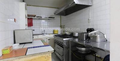 Casa de 5 alcobas en venta en Los Alcazares, Bogotá, 450 m² · foto 6 de 20