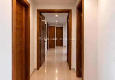 Apartamento en venta en Santa Barbara, Bogotá · foto 6 de 8