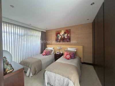 Casa de 4 alcobas en venta en La Calera, La Calera, 1348 m² · foto 14 de 20