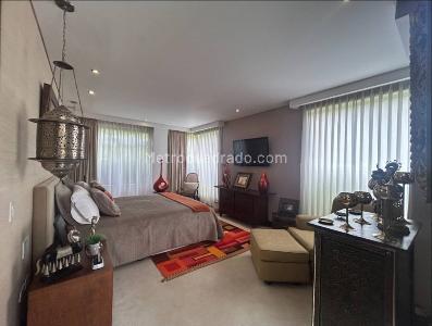 Casa de 4 alcobas en venta en La Calera, La Calera, 1348 m² · foto 16 de 20