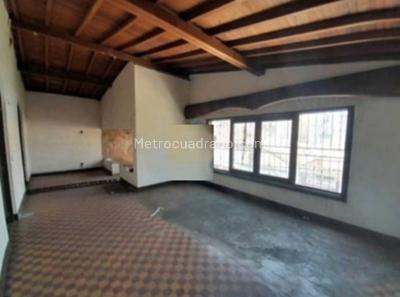 Casa de 1 alcoba en venta en Prado, Medellín, 530 m² · foto 2 de 3
