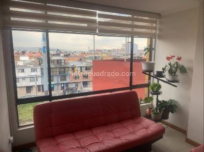 Apartamento de 3 alcobas en venta en Galan, Bogotá, 59 m² · foto 2 de 20